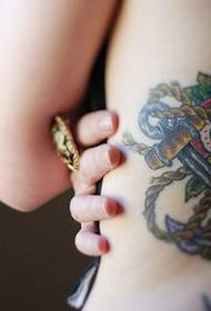 ženski struk Boja Totem Tattoo