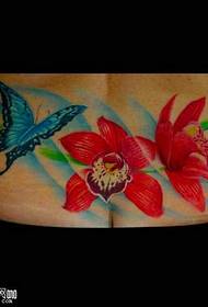 струк цвјетни лептир тетоважа узорак