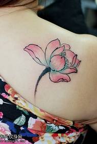 patrún tattoo gualainn baineann Lotus