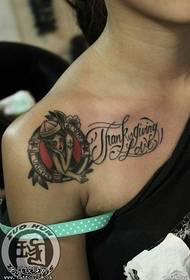 Wzór tatuażu kobieta ramię dziewczyna tatuaż