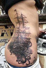 Tintenfischboot Tattoo Muster