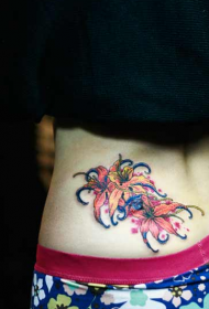 cintura de bellesa i flor de cintura pintat patró de tatuatge