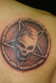 Pečių tatuiruotės modelis: pečių penkiakampės žvaigždės tatuiruotės tatuiruotės tatuiruotės paveikslėlis