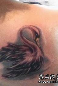 Schéinheet Schulterfaarf Swan Tattoo