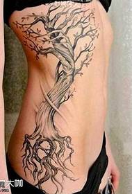 vidukļa koku tetovējums