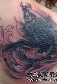 Axel svart grå bläckfisk tatuering