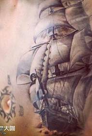 Modello di tatuaggio di barca in vita