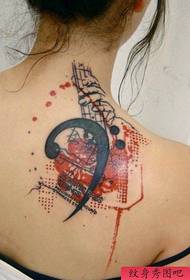 Patrún tattoo stíl speisialta ghualainn na mná
