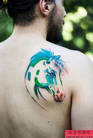 Schouder inkt paard tattoo werk