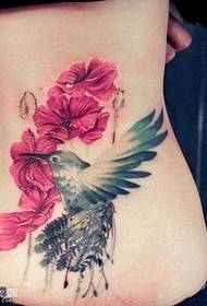 pola tato burung kayu pinggang