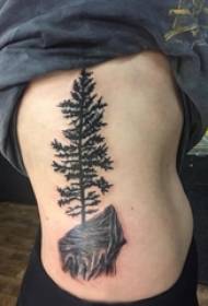vita laterale della ragazza sul punto nero spina linea semplice roccia e pianta foto grande albero tatuaggio