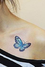 Vzor tetovania cez rameno: farba ramena malý motýľový motýlik
