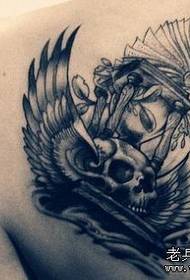 Skaistuma pleci, spārni, tetovējums