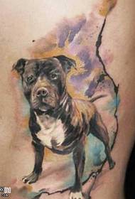 motivo tatuaggio bulldog in vita