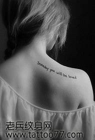 Modello di tatuaggio di moda classica bellezza spalla lettera