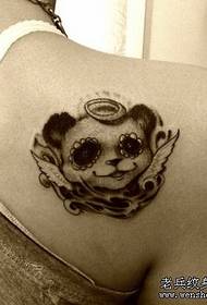 Pundhak apik tato panda sing apik banget