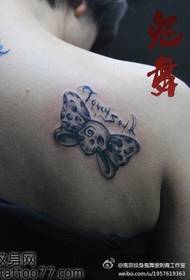 Skientme skoudermode klassike skull bow tattoo patroan