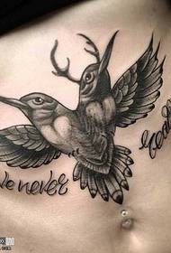 midja dubbel fågel tatuering mönster