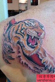 Sorbalda kolorea tigre tatuatua