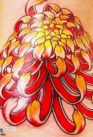 腰部红金菊花纹身图案