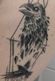 Бокові талії татуювання чоловіки хлопчик бокові талії геометрії та ворона татуювання малюнок