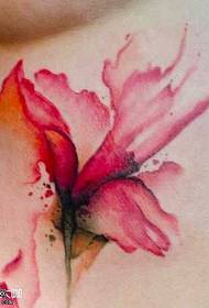 disegno del tatuaggio rosa in vita