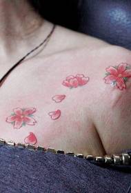Modello di tatuaggio ragazza spalla sakura ciliegia