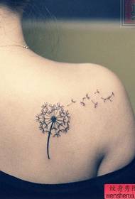 Girl's favorite shoulder dandelion tattoo pattern