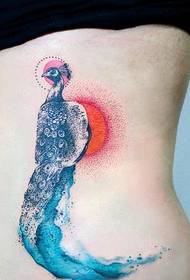 patrón de tatuaxe de pavo real con tinta splash de cor