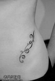 modello di tatuaggio femminile semplice in vita