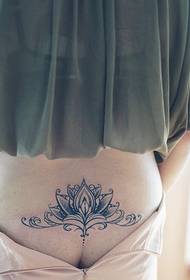 Ženski struk je lijep, van Goghov oblik tetovaže