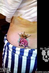 Bellissima corona diamante tatuaggio modello