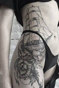 barca a vela a vita laterale femminile Modello tatuaggio rosa
