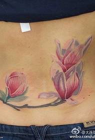 Modello di tatuaggio magnolia punti vita