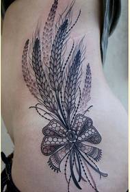 Bella immagine di moda del tatuaggio del tatuaggio dell'arco della vita laterale di modo