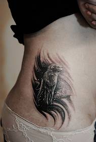 kvinnlig midja Lion Tattoo
