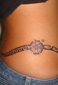 jednostavan i lijep uzorak totem tetovaža za ženski struk