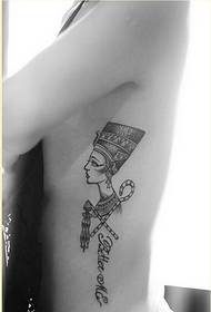 modello di tatuaggio Nefertiti moda femminile in vita laterale per godersi l'immagine