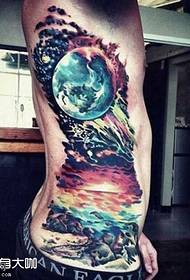 Modello di tatuaggio del pianeta cosmico