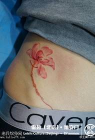 rausvas ir gražus lotoso tatuiruotės modelis
