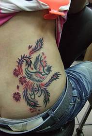 warna phoenix totem tattoo di pinggang