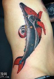 насликана убава шема за тетоважа на кит