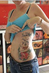 dhexda quruxda weyn ee astaan lizard tattoo