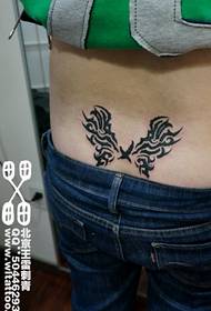 patrón de tatuaxe de ás frescas negras