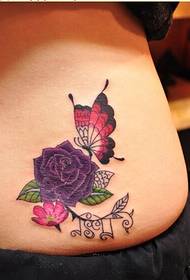 personalità bellezza bellezza bella farfalla rosa tatuaggio modello foto