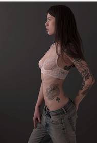bella bellezza glamour occidentale tipica Tipica illustrazione del tatuaggio