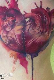 modello di tatuaggio cuore in vita