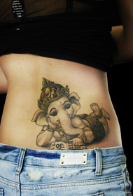 cintura in vita di bellezza Tatuaggio di elefante del bambino della corona