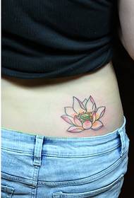 სილამაზის წელის ლამაზი სუფთა მელნის lotus tattoo ნიმუში სურათი