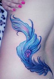 жіноча талія красиві красиві кольорові перо татуювання малюнок малюнок